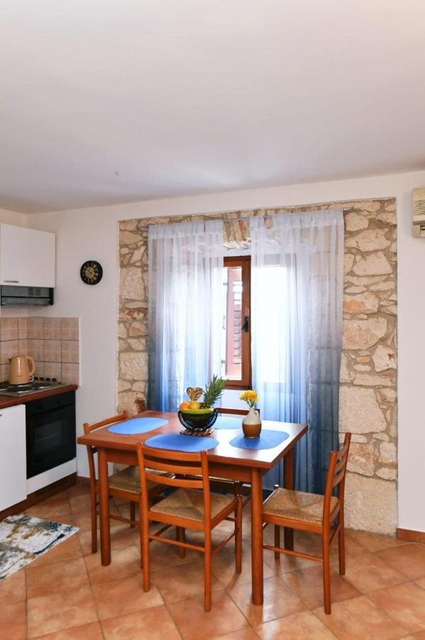 Freya'S Apartments Μεντουλίν Εξωτερικό φωτογραφία